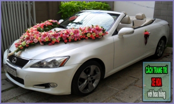 Cách trang trí xe cưới tuyệt đẹp với hoa hồng
